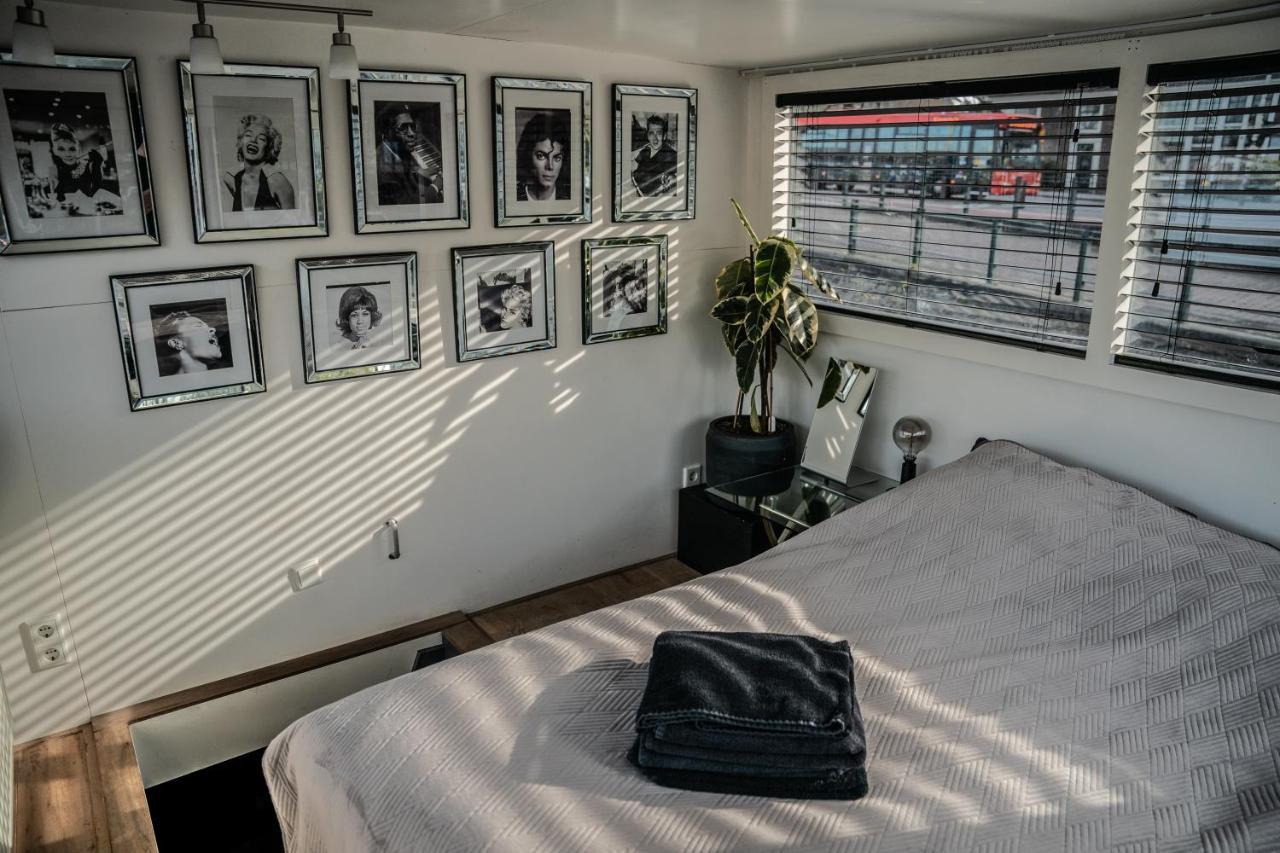 Houseboat-Amsterdam Bed & Breakfast Exterior photo